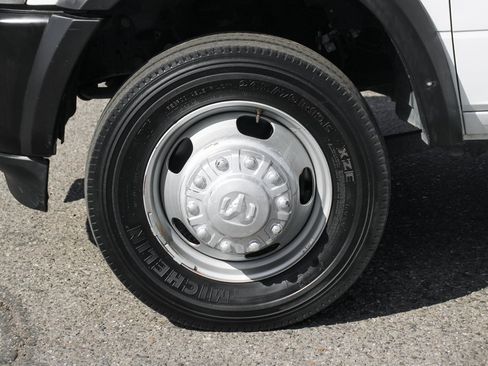 Used 2021 RAM 5500 Tradesman image 26