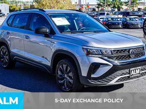 Used 2024 Volkswagen Taos S image 4