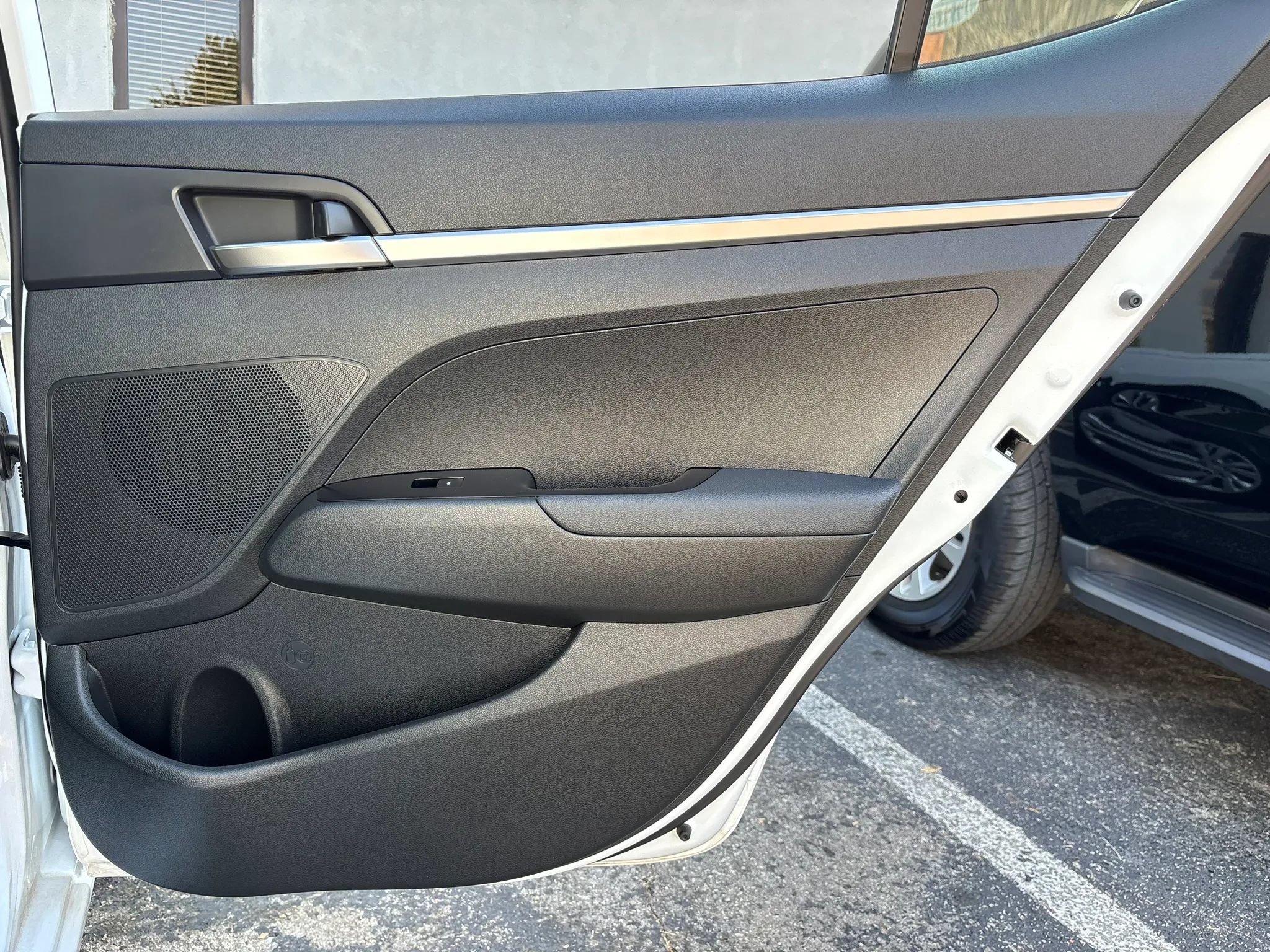 Used 2020 Hyundai Elantra SE w/ Cargo Package (C1) FWD image 48