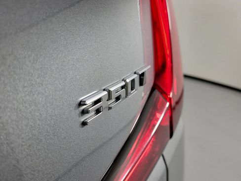 Certified 2024 Cadillac XT4 Premium Luxury AWD/4WD image 7