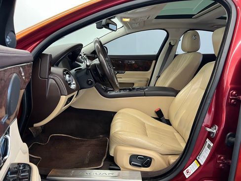 Used 2014 Jaguar XJ AWD image 5