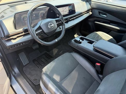 Used 2024 Nissan Ariya FWD image 22
