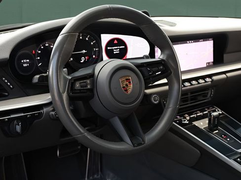 Used 2021 Porsche 911 Carrera RWD image 41