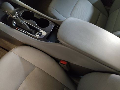 Used 2023 Chevrolet Malibu LS image 26