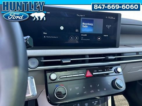 Used 2025 Hyundai Tucson SEL AWD/4WD image 24