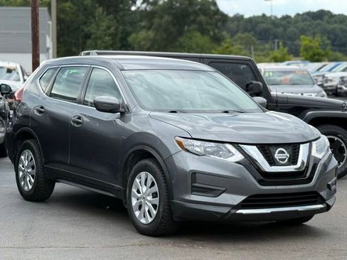 Used 2019 Nissan Rogue S image 38