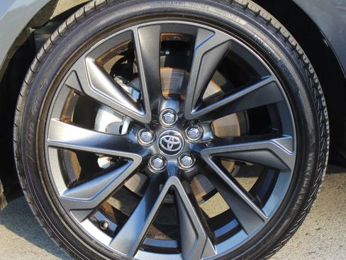 Used 2024 Toyota Corolla SE FWD image 9