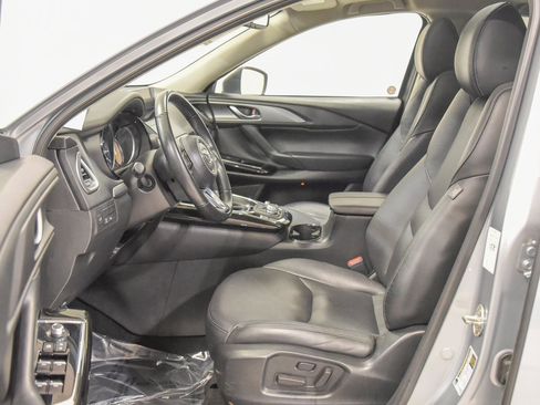 Used 2023 MAZDA CX-9 Touring image 2