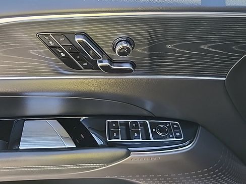 Certified 2024 Cadillac Lyriq Sport AWD/4WD image 15