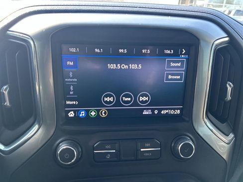 Used 2021 Chevrolet Silverado 1500 LT Trail Boss image 22