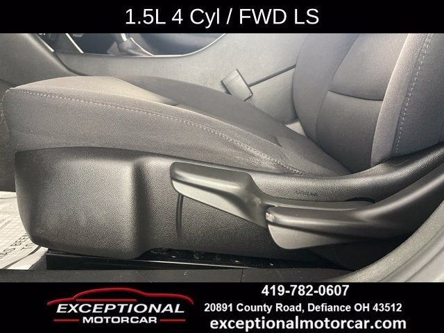 Used 2022 Chevrolet Malibu LS FWD image 35