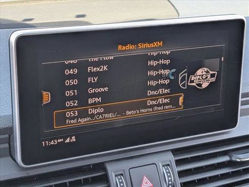 Used 2018 Audi SQ5 Prestige w/ Prestige Package image 14