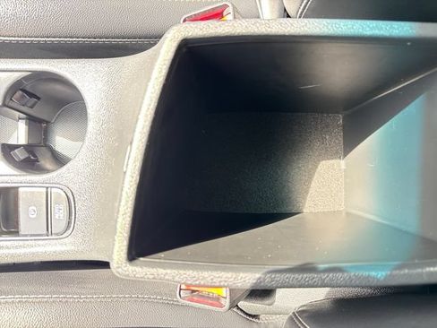Used 2022 Kia Niro Touring Special Edition FWD image 25
