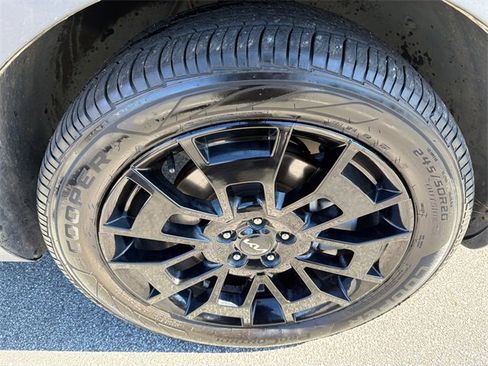 Used 2022 Kia Telluride SX w/ SX Prestige Package image 12