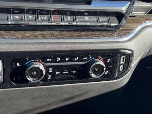 Used 2025 Chevrolet Silverado 1500 LT image 20