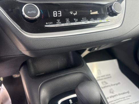 Used 2023 Toyota Corolla LE image 25