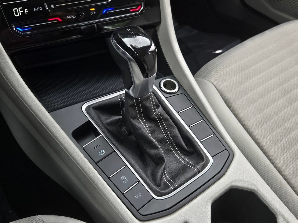 Used 2025 Volkswagen Jetta S FWD image 17