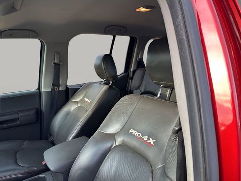 Used 2012 Nissan Xterra PRO-4X w/ Pro-4x Leather Pkg image 25