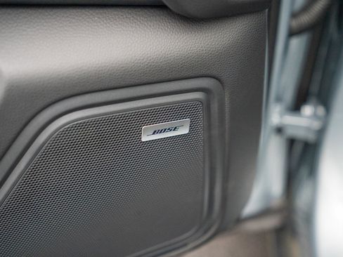 Certified 2026 Porsche Macan AWD/4WD image 11