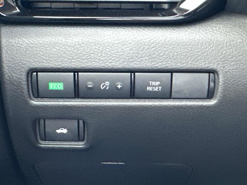 New 2025 Nissan Sentra SV w/ All-Weather Package image 17