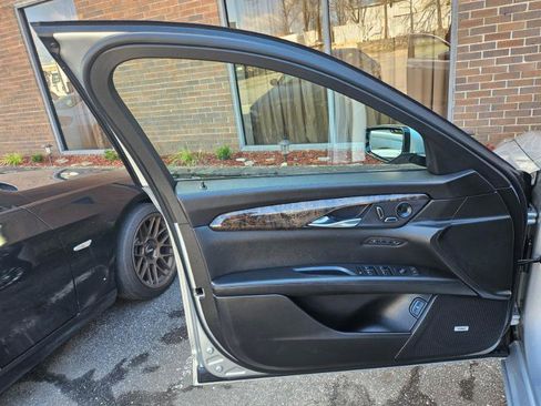 Used 2018 Cadillac CT6 Luxury image 35