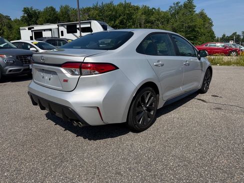 Used 2024 Toyota Corolla SE FWD image 5