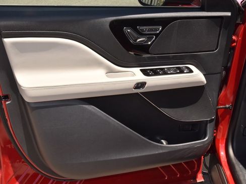 New 2026 Lincoln Aviator 2WD image 34