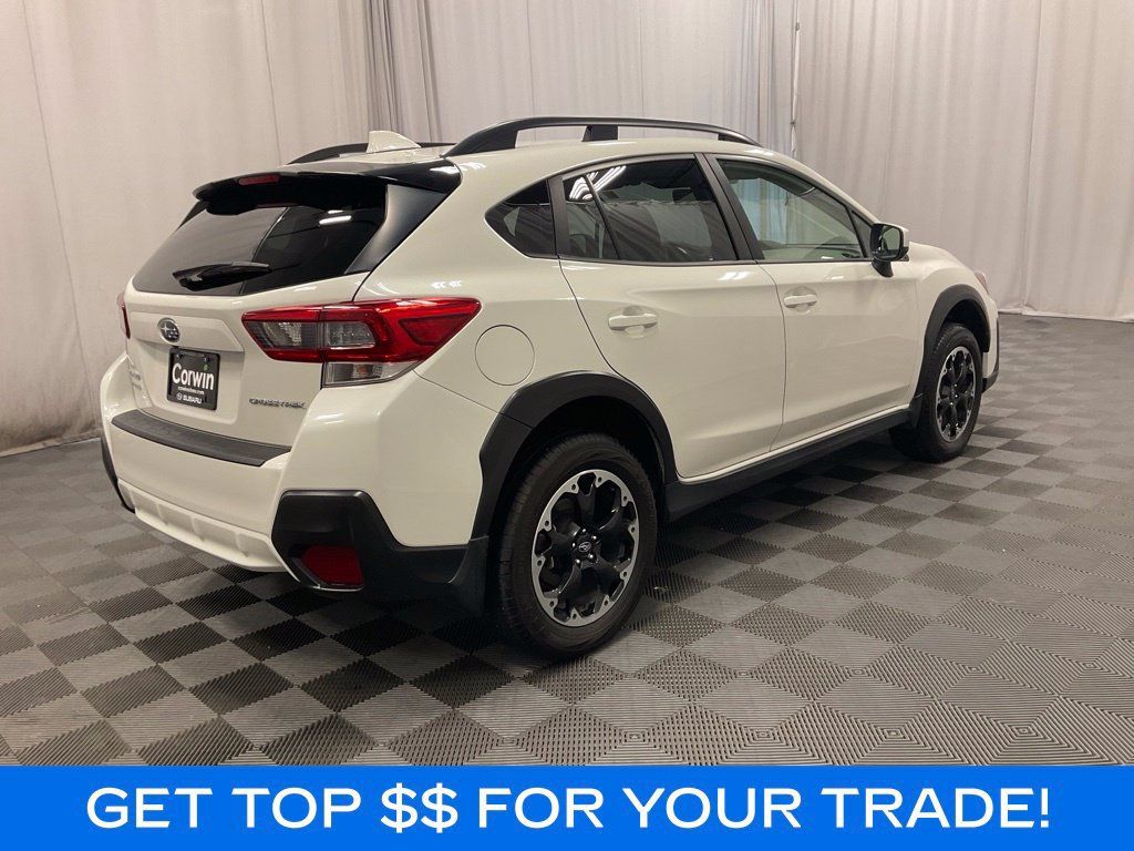 Used 2023 Subaru Crosstrek 2.0i Premium AWD/4WD image 3