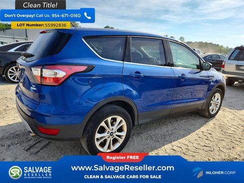 Used 2017 Ford Escape SE FWD image 4