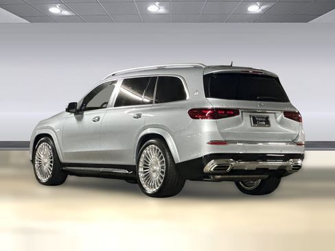 New 2026 Mercedes-Benz Maybach GLS 600 4MATIC image 3