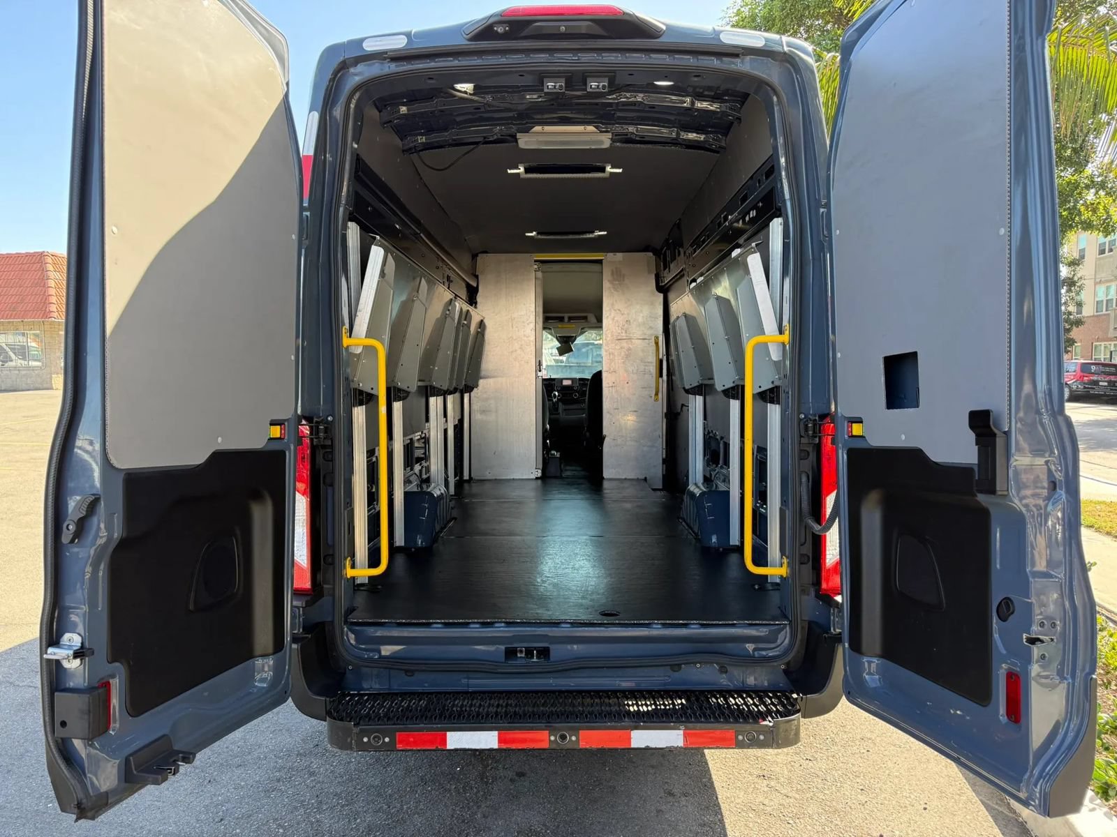 Used 2020 Ford Transit 250 148 High Roof Extended RWD image 10