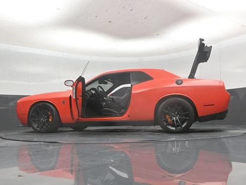 Used 2023 Dodge Challenger SRT Hellcat RWD image 58