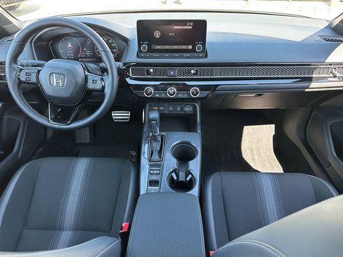 Used 2025 Honda Civic Sport image 13