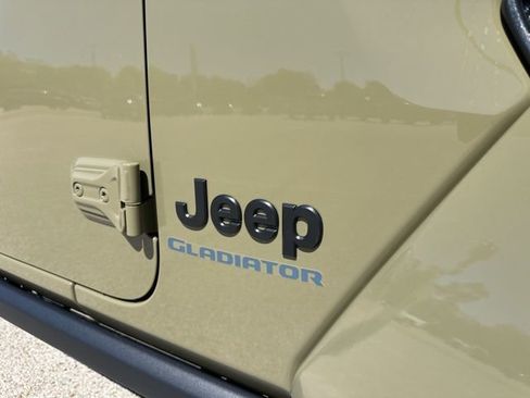 New 2026 Jeep Gladiator Willys AWD/4WD image 51
