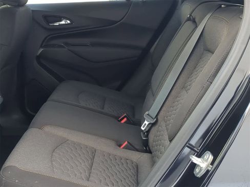 Used 2020 Chevrolet Equinox LT w/ Driver Convenience Package image 19