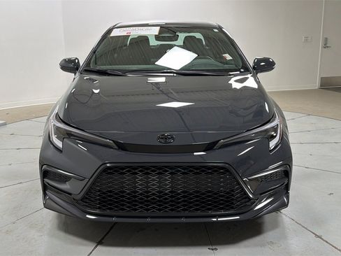 Certified 2025 Toyota Corolla SE image 2