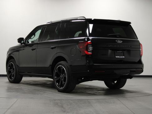 Used 2024 Ford Expedition Limited image 6
