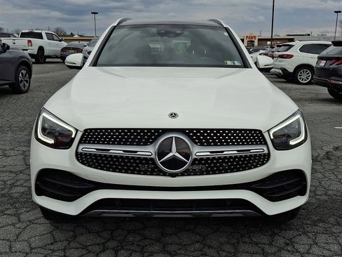Used 2021 Mercedes-Benz GLC 300 4MATIC SUV image 2