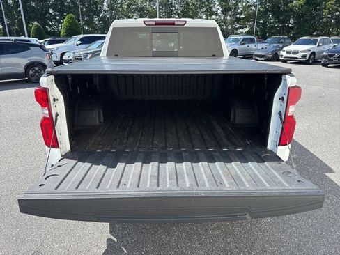 Used 2022 Chevrolet Silverado 1500 LTZ w/ LTZ Convenience Package II RWD image 14
