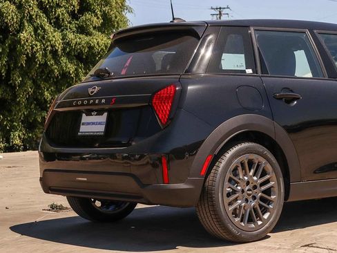New 2026 MINI Cooper S FWD image 11