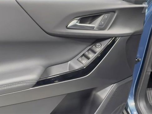 New 2026 Chevrolet Equinox LT image 10