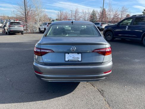 Used 2019 Volkswagen Jetta S image 4