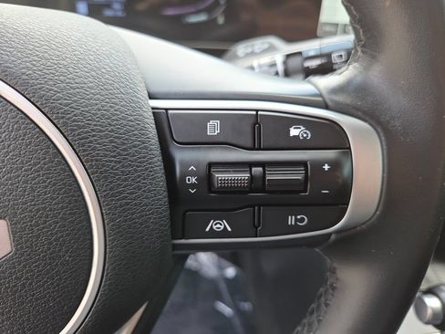 Used 2023 Kia Sportage EX FWD image 35