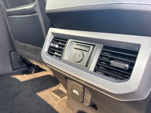Used 2025 Ford F250 Lariat AWD/4WD image 17