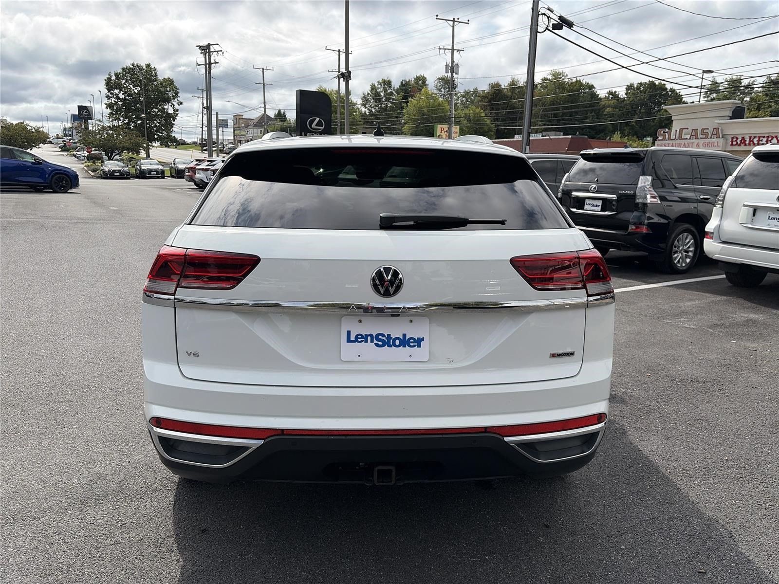 Used 2021 Volkswagen Atlas Cross Sport SEL Premium AWD/4WD image 4