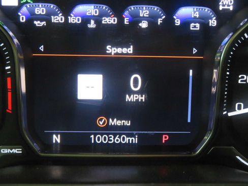 Used 2021 GMC Sierra 1500 AT4 w/ AT4 Value Package AWD/4WD image 32
