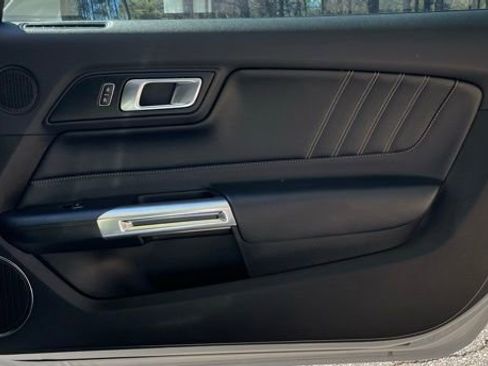 Used 2022 Ford Mustang GT Premium image 18