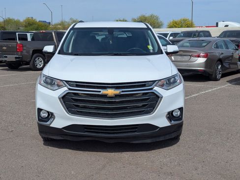 Used 2020 Chevrolet Traverse LT image 7