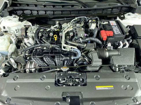 Used 2024 Nissan Altima 2.5 SR image 27