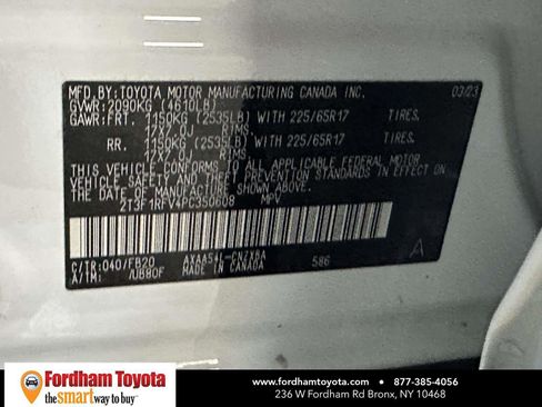 Used 2023 Toyota RAV4 LE AWD/4WD image 33